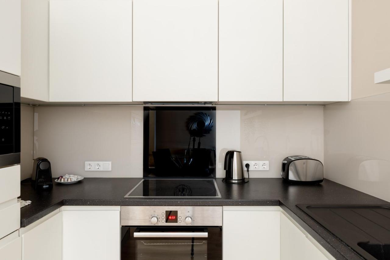 Lovely 2-Bedroom Apartment At The Vaci Street بودابست المظهر الخارجي الصورة